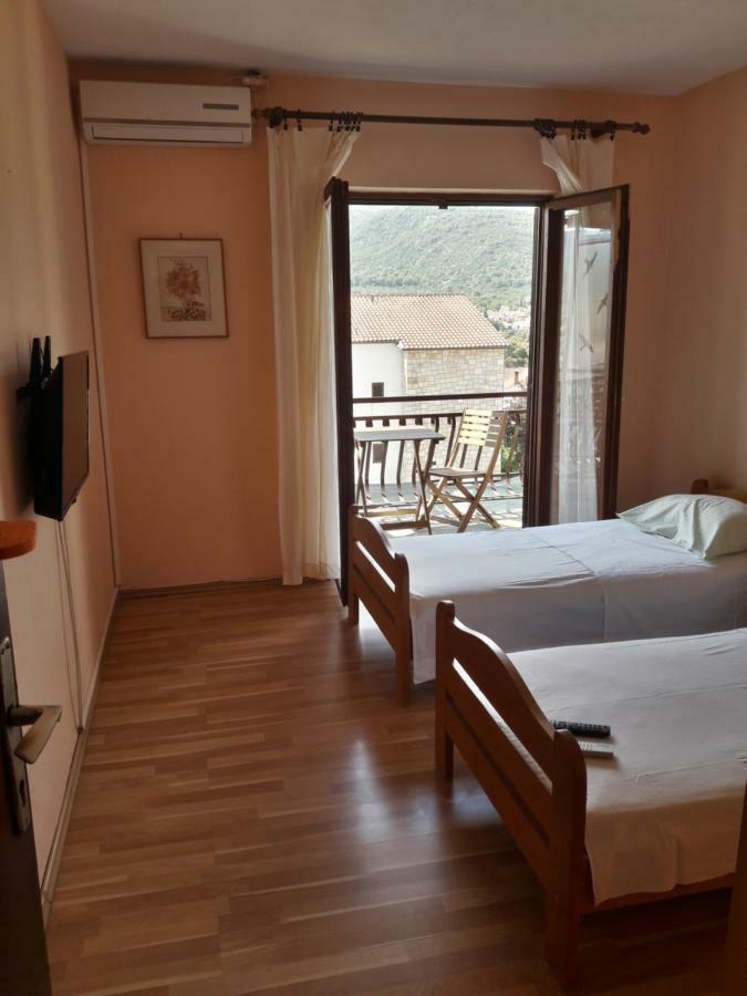 Apartments Antonio Stari Grad  Exterior foto