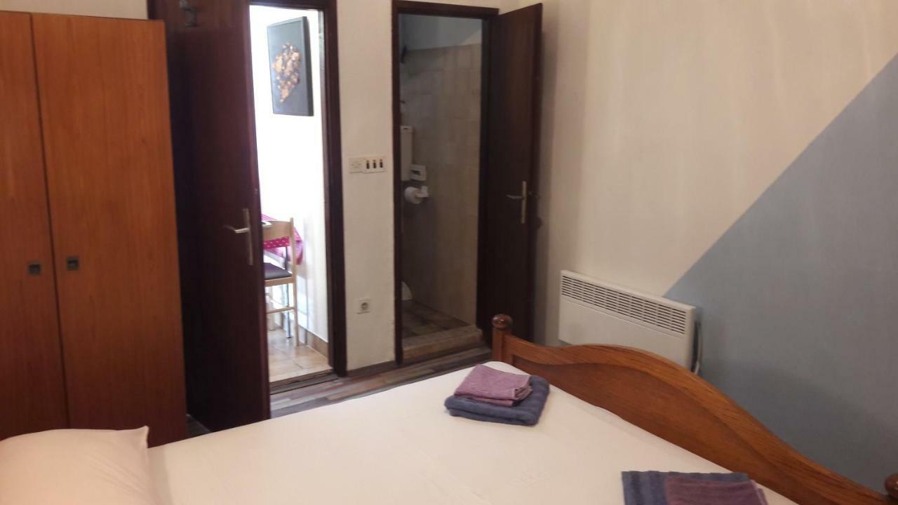 Apartments Antonio Stari Grad  Exterior foto
